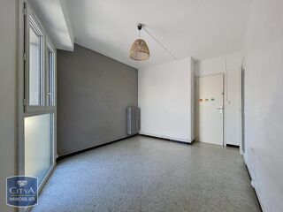  Appartement à louer 4 pièces 73 m²