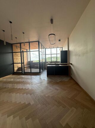  Appartement à louer 3 pièces 73 m²
