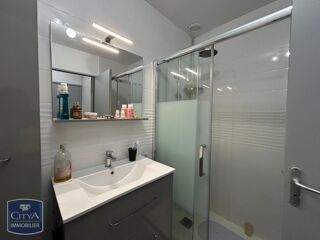  Appartement à louer 3 pièces 57 m²