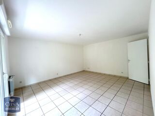  Appartement à louer 2 pièces 48 m²