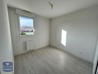  Appartement à louer 3 pièces 57 m²