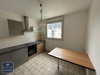  Appartement à louer 3 pièces 83 m²