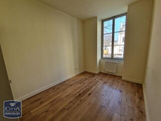  Appartement à louer 3 pièces 64 m²