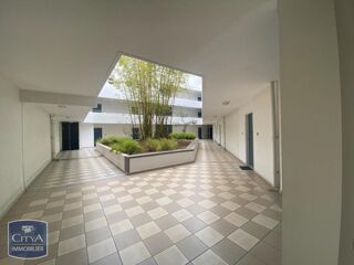  Appartement à louer 2 pièces 50 m²