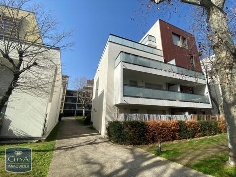  Parking / Garage � louer 