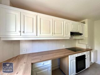  Appartement à louer 4 pièces 81 m²