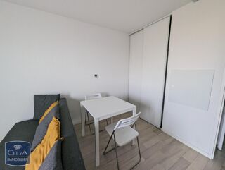  Appartement à louer 1 pièce 20 m²