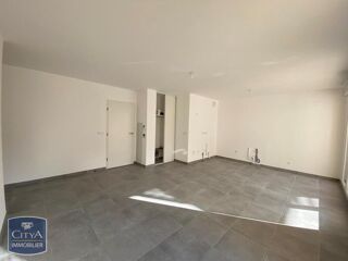  Appartement à louer 3 pièces 60 m²