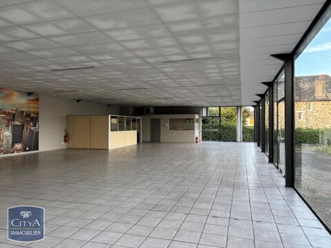   Location / Local Commercial - 551 m² 