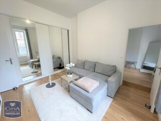  Appartement à louer 2 pièces 35 m²