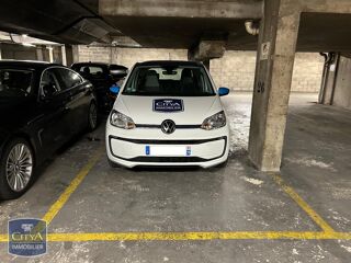  Parking / Garage à louer 