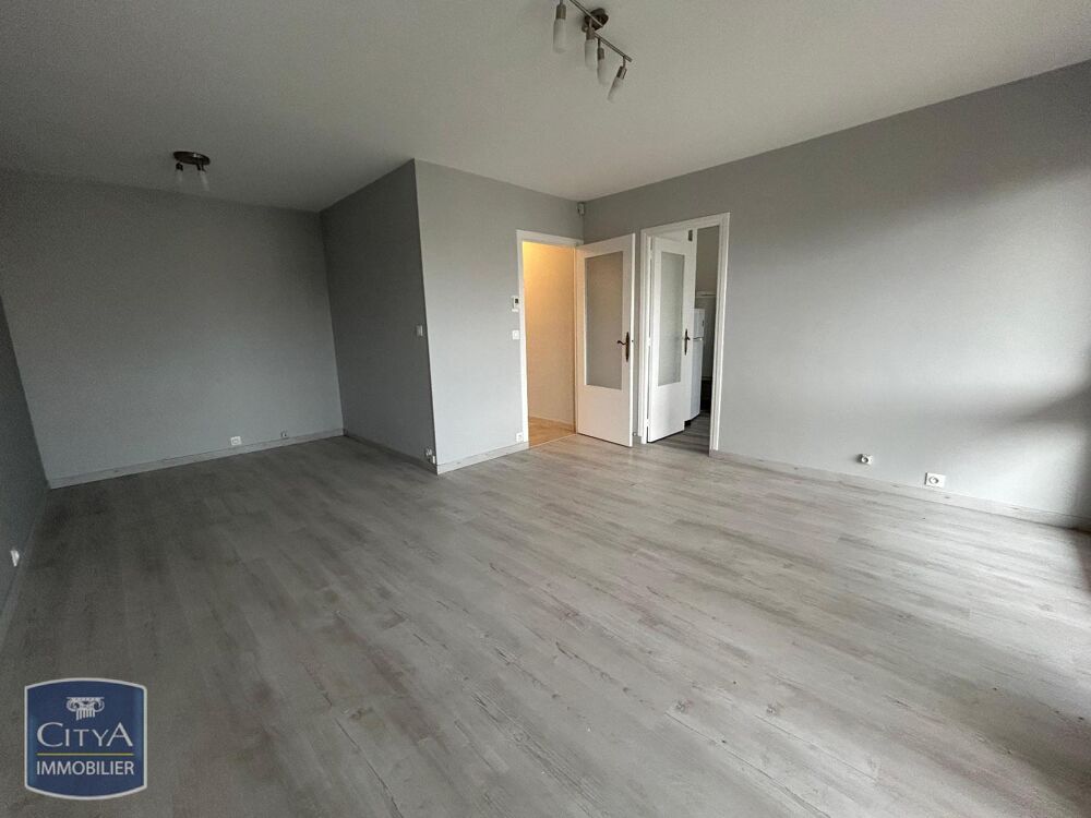 ROANNE PROCHE IUT - GRAND STUDIO AVEC BALCON- RESIDENCE ....