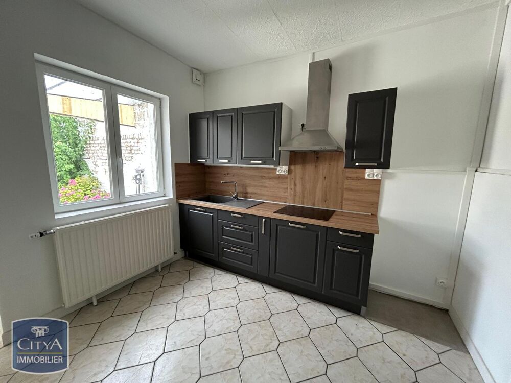 Maison à louer T3 avec garage et cour à Saint-Quentin (0....