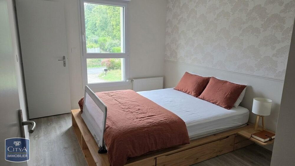 location Maison - 5 pièce(s) - 122 m² Changé (72560)