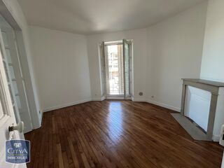  Appartement à louer 3 pièces 46 m²