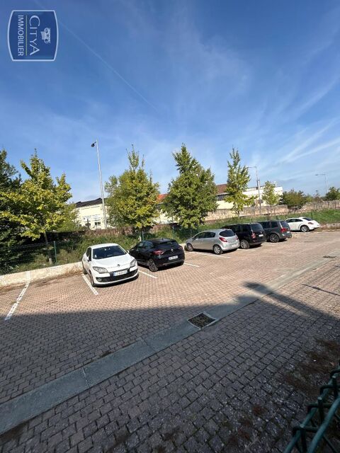  Parking / Garage � louer 