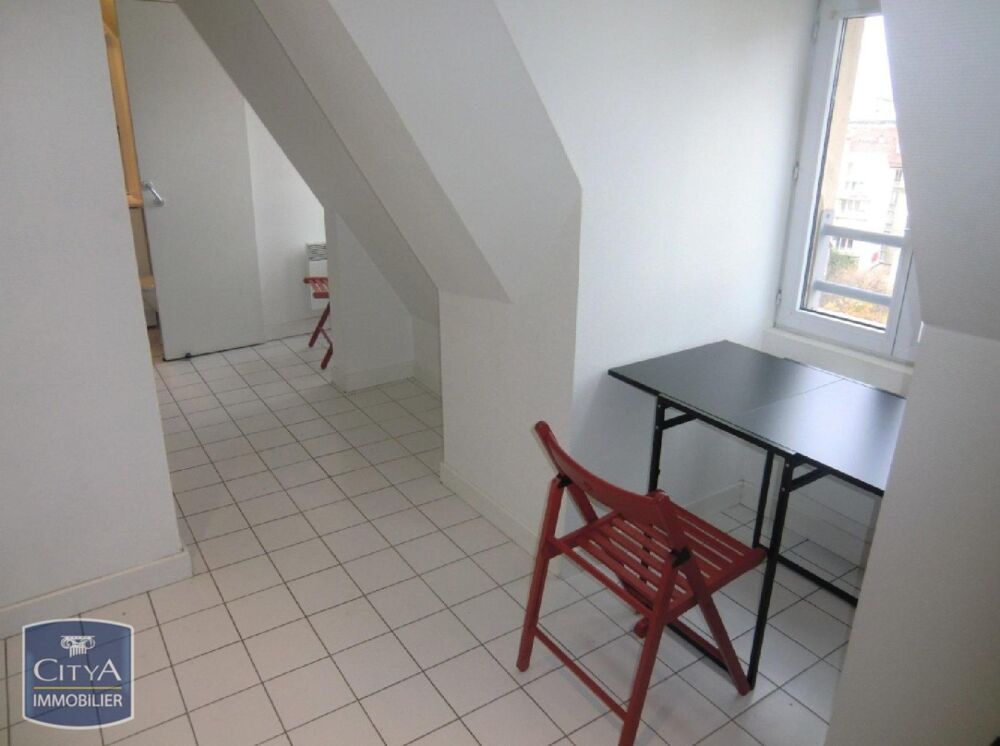 GRENOBLE - Proche GARE À LOUER : Ce bien immobilier se t....