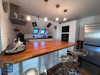  Appartement à louer 3 pièces 103 m²