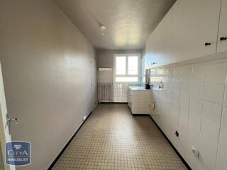  Appartement à louer 3 pièces 64 m²