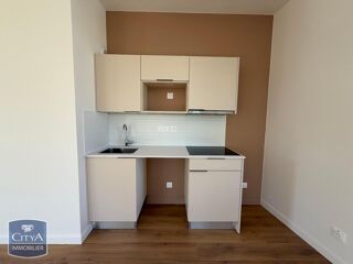  Appartement à louer 4 pièces 88 m²
