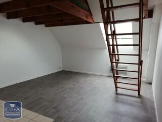 Appartement à louer 2 pièces 33 m²