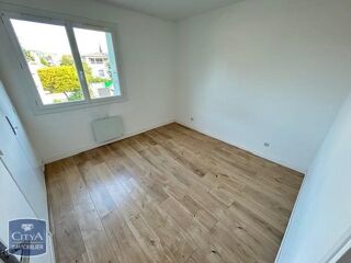  Appartement à louer 3 pièces 67 m²