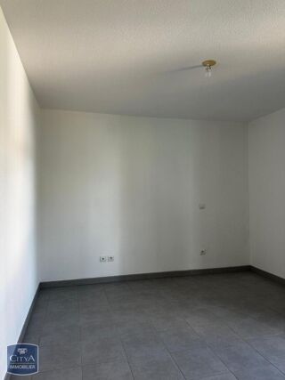 Appartement à louer 2 pièces 40 m²