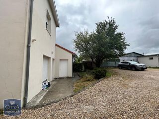  Appartement à louer 1 pièce 38 m²