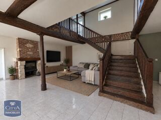  Appartement à louer 4 pièces 104 m²