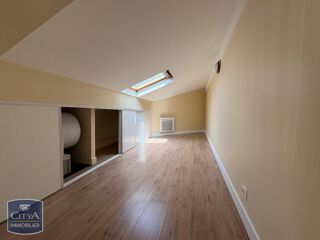  Appartement à louer 2 pièces 38 m²