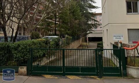  Parking / Garage � louer 