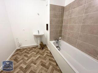  Appartement à louer 3 pièces 65 m²