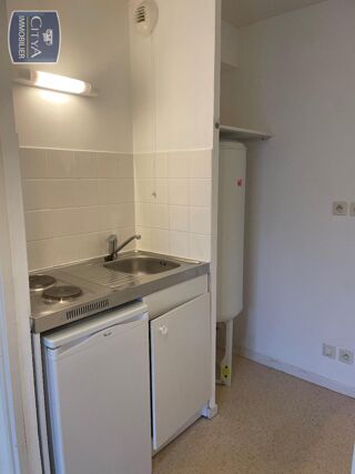  Appartement à louer 2 pièces 28 m²
