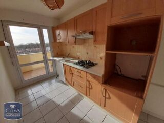  Appartement à louer 4 pièces 85 m²