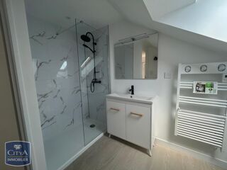  Appartement à louer 1 pièce 29 m²