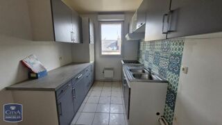  Appartement à louer 4 pièces 81 m²