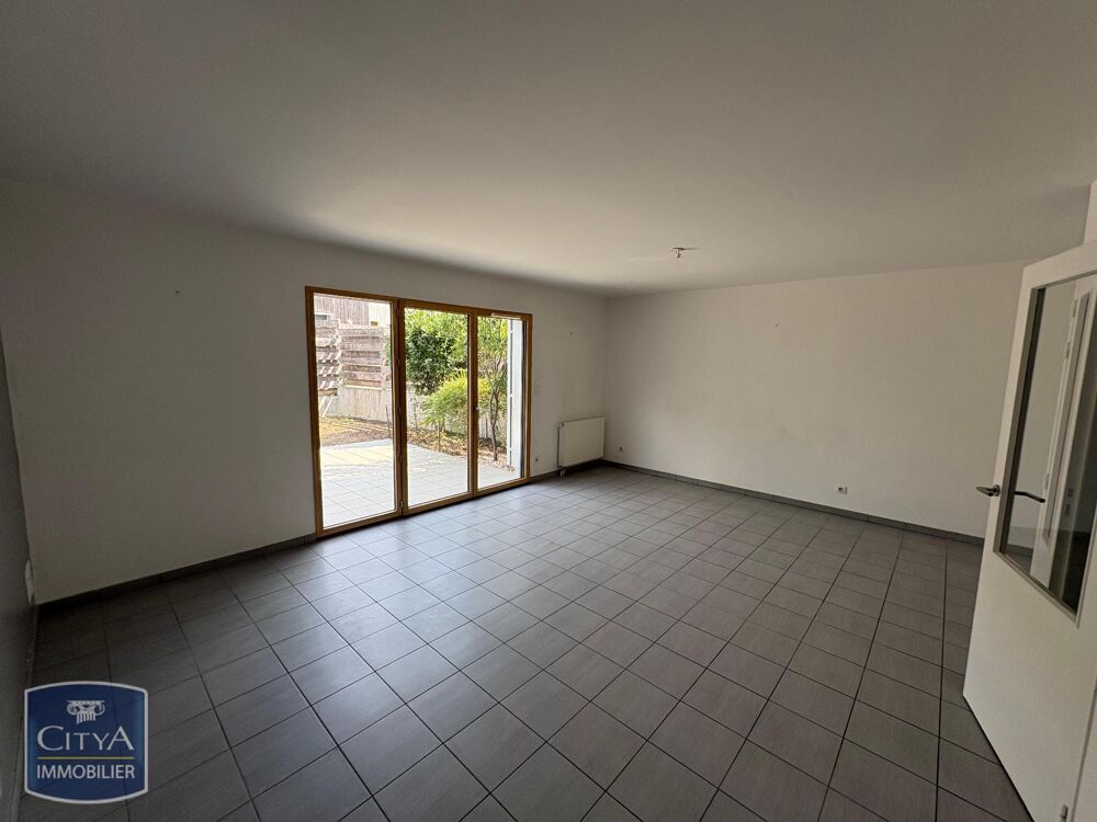 location Maison - 4 pièce(s) - 105 m² Soyaux (16800)