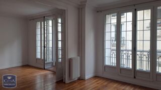  Appartement à louer 6 pièces 135 m²