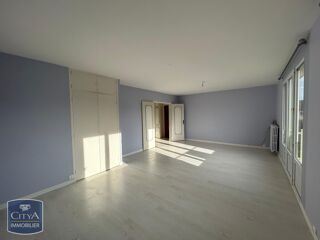  Appartement à louer 4 pièces 83 m²