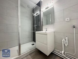  Appartement à louer 2 pièces 44 m²