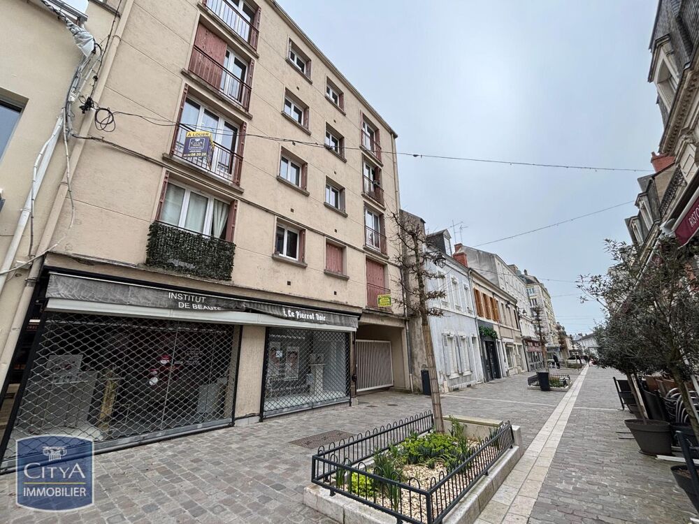 Centre Ville - À LOUER : Appartement T3 meublé situé dan....