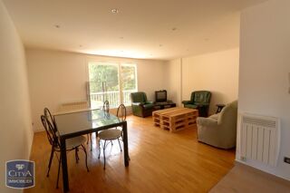  Appartement à louer 5 pièces 102 m²