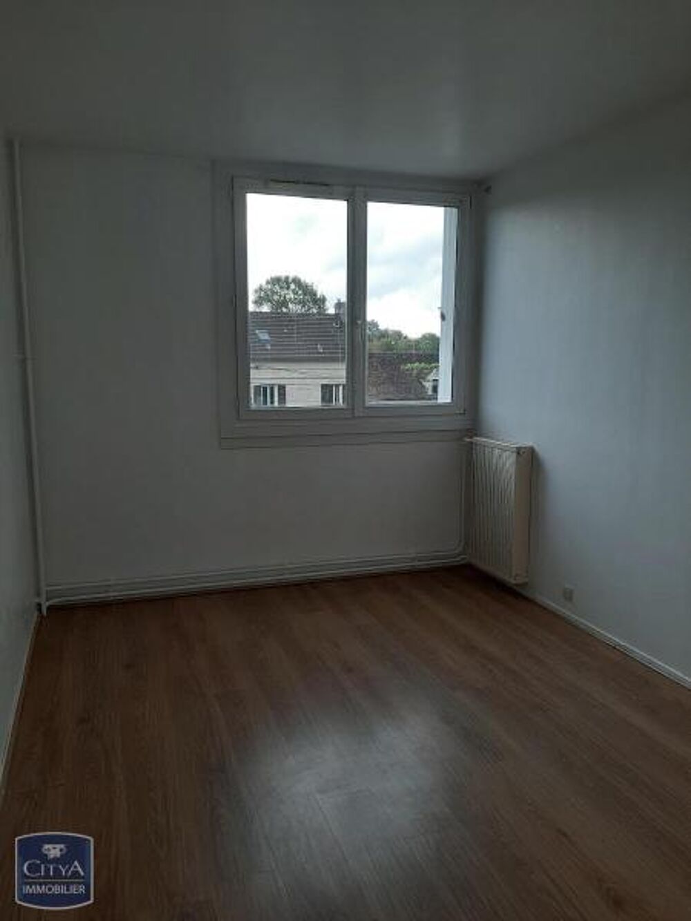 location Appartement - 4 pièce(s) - 76 m² Angy (60250)