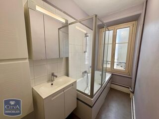  Appartement à louer 4 pièces 90 m²