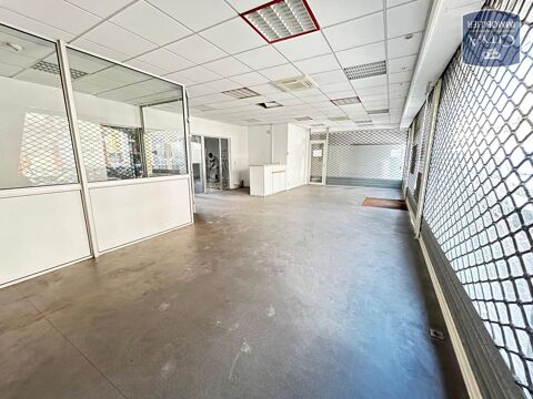 &Agrave; LOUER : Local commercial - DISPONIBLE DE SUITE - PR... 1100 40000 Mont-de-marsan