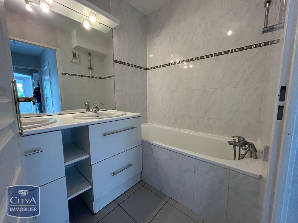 location Appartement - 3 pièce(s) - 64 m² Quetigny (21800)