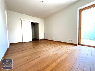  Maison à louer 3 pièces 81 m² Bourges