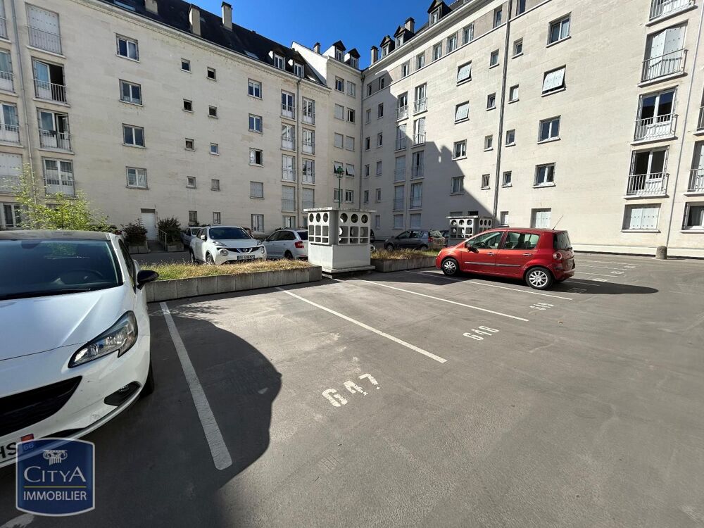 location Parking / Garage Tours (37000)