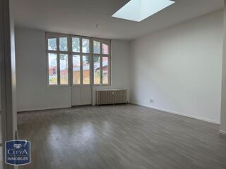  Appartement à louer 4 pièces 116 m²