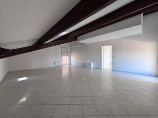  Appartement � louer 5 pi�ces 154 m�